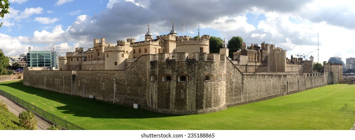 Tower Of London Raven Images Stock Photos Vectors Shutterstock