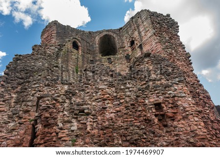 Tower ruins of the Bothwell castle, Scotland. 