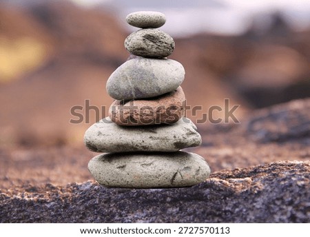 A tower stack of rocks, cairn