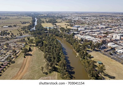 Town Of Dubbo, New South Wales And  Macquarie River.