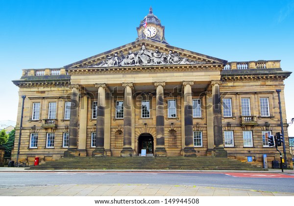 lancaster town hall tour