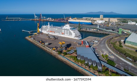 Townsville, Queensland / Australia - 15 March 2018: Seven Seas Voyager Docked At The Port Of Townsville