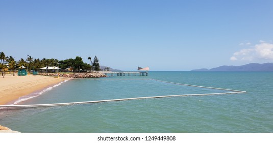 Townsville Strand, Views, Island And Beaches