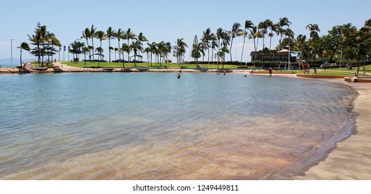 Townsville Strand, Views, Island And Beaches