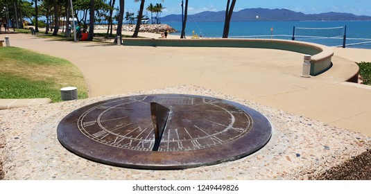 Townsville Strand, Views, Island And Beaches