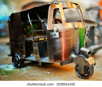 A Toy Auto Rickshaw Made Of Scrap Metal || Art And Craft || Metal Toy Auto Rickshaw