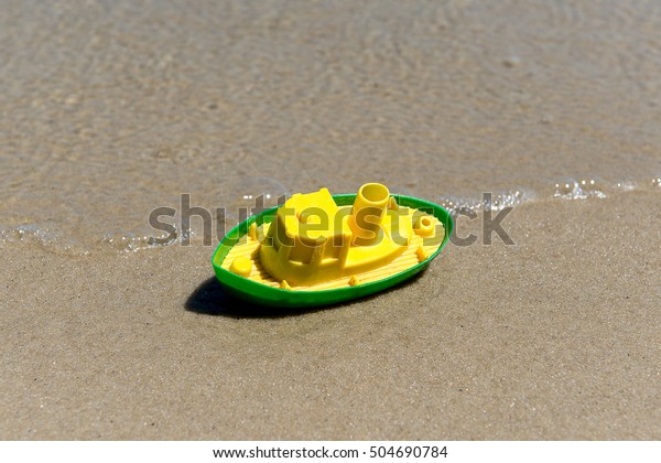 wet sand toy