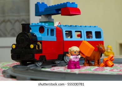 Toy Color Designer, Train