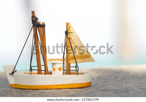 mini sailboat toy
