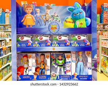 toy story toys us