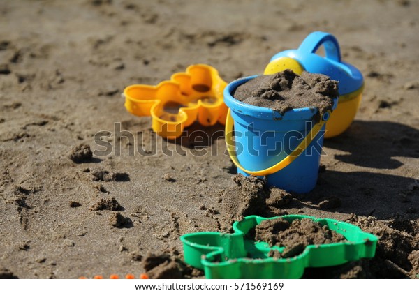 wet sand toy