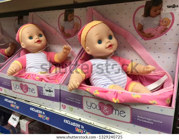 baby dolls toys r us
