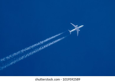 trace of the plane in the sky           