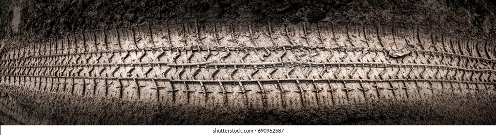 Track Wheel On Dirt Sand