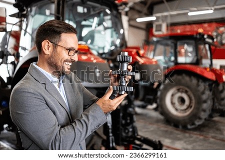 Tractor dealership service. Providing spare parts for agricultural machinery and maintenance. Stockfoto © 