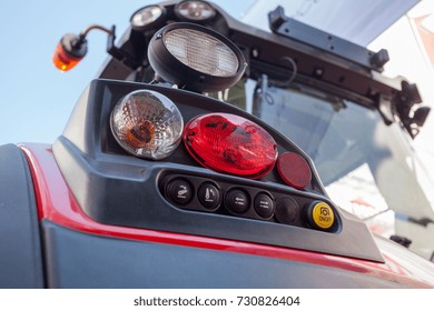 Tractor headlight