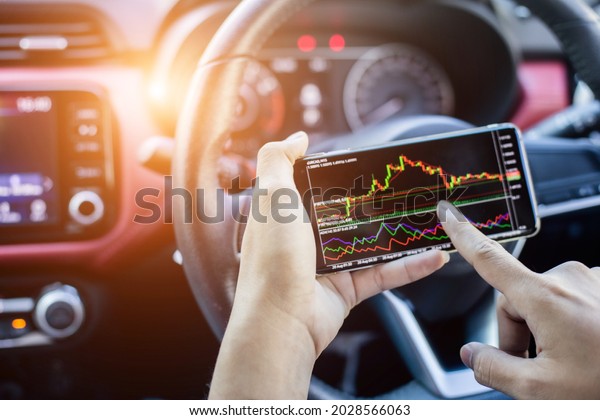 Trade forex\
stocks on the car while\
traveling