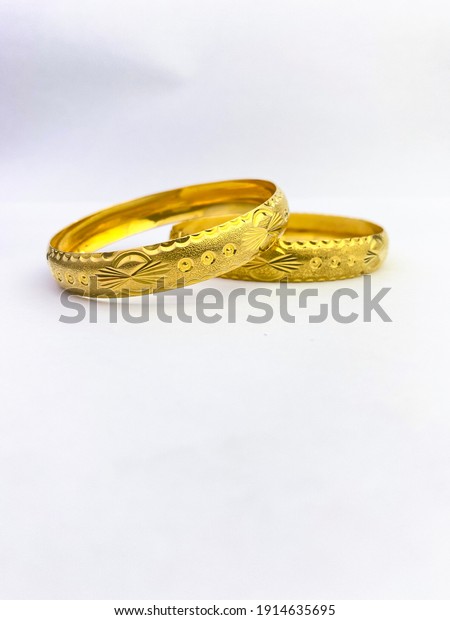 Tradition Gold Bangle for a\
Wedding