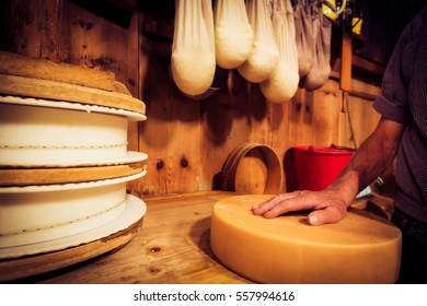 Traditional Cheesemaking