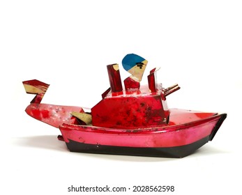 Traditional Children's Toys From Indonesia, Warships Made From Used Cans With Vegetable Oil Fuel.