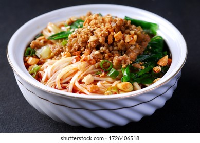 Traditional Chinese cuisine: Dan Dan Noodle