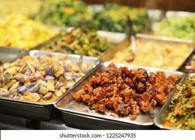 Traditional Chinese Food In Singapore Hawker Center, Asian Street Food
