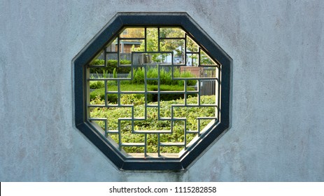 Imagenes Fotos De Stock Y Vectores Sobre Structure Window