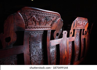 Traditional Chinese Mahogany Wood Carved Furniture