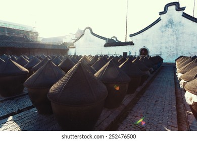 Traditional Chinese Wine Fermentation Cans