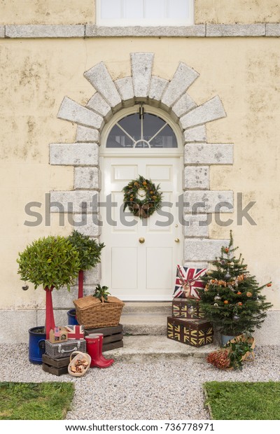 Traditional Christmas Wreath On English Country Stock Photo