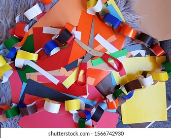 Traditional Colorful Christmas Paper Chain