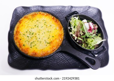 Traditional English Cottage Pie With Mixed Leaves Salad