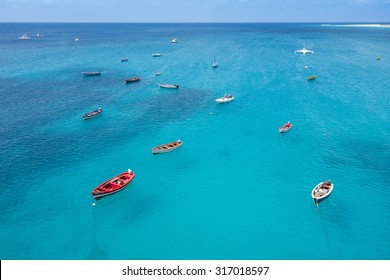 Traditional Fisher Boat In Santa Maria  In Sal Island In Cape Verde - Cabo Verde