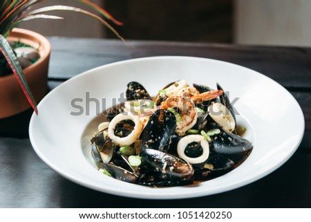 Traditional French blue mussel