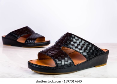 mens arabic sandals