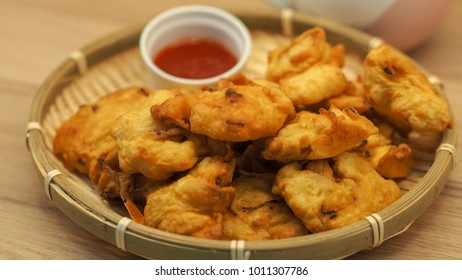 Traditional Malay Cuisine Fritter Snack Known Stock Photo 1011307786 ...