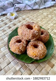 Traditional Malay Kueh Called Keria Gula Melaka On A Plate For Breakfast. Suitable Eat For Hi-tea And Family Gathering. It Taste Sweet. 