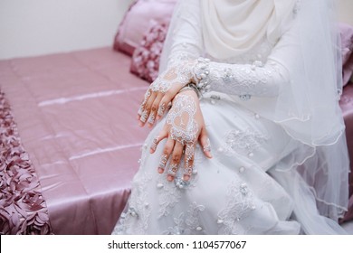 A Traditional Malaysian Wedding Bride Hand Henna Art