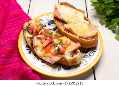 molletes images stock photos vectors shutterstock https www shutterstock com image photo traditional mexican molletes ham cheese on 1725312211
