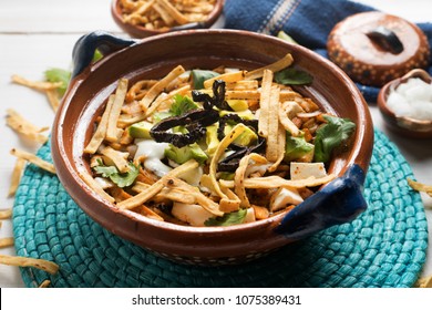 Traditional Mexican Tortilla Soup