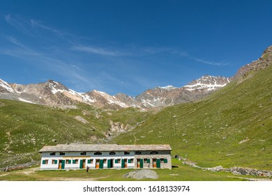 Traditional mountain retreat for tourist hiking the surrounding area.