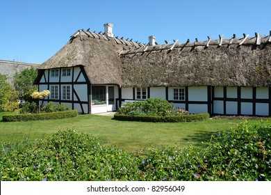 Traditional Old Classic Decorative Style Danish Country Thached Roof  House Home Denmark