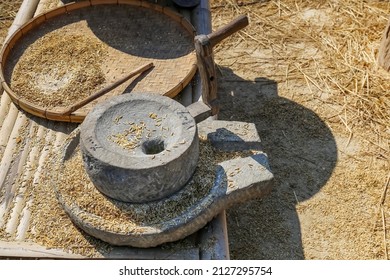 Traditional Rice GrinderThis Grinder Mortar Is Made Of Stone Its Use Is To Grind Rice That Has Been Soaked Into Flour.