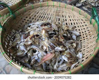 Traditional salted fish; without preservatives, delicious and tasty for side dishes when eating