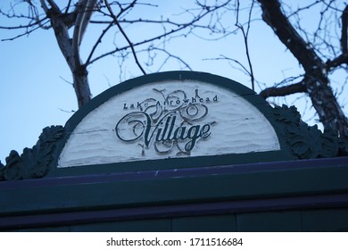 A Traditional Sign Of Lake Arrowhead Village