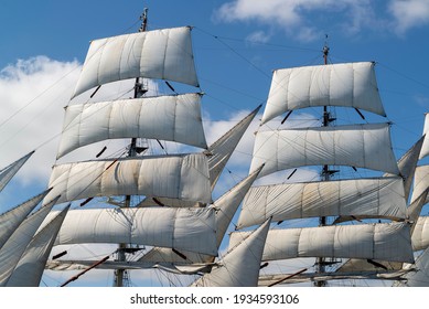 Traditional Square Rig Sails  Masts And Rigging