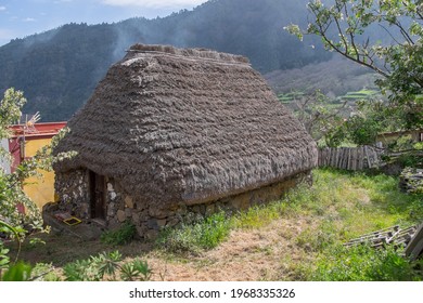 Traditional Stone And Straw Hut In Pinolere, La Orotava, Tenerife, Canary Islands