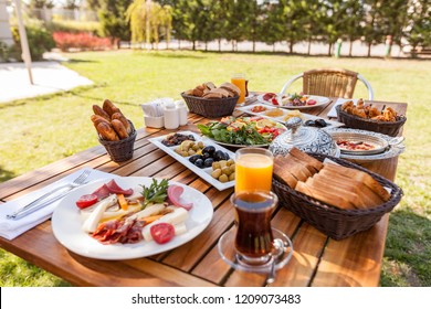 Garden Breakfast Images Stock Photos Vectors Shutterstock