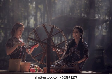 4,669 Wooden spinning wheel Images, Stock Photos & Vectors | Shutterstock