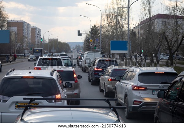 Traffic in the Cities of Kazakhstan.\
Kazakhstan Kokshetau\
18.04.2022